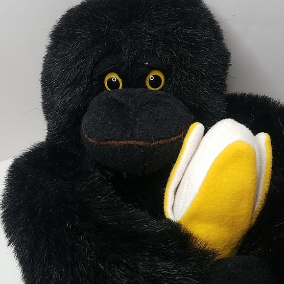 Rainforest Cafe Gorilla Banana Plush Stuffed Animal New with tags - Picture 2 of 4